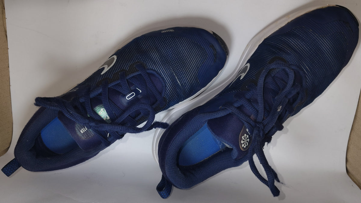 Downshifter 12 Size 5.5 Y Youth Boys Navy Blue dm4194-400