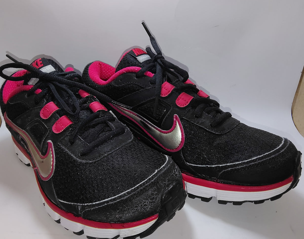 VGC! Nike Dual Fusion ST  MISMATEBlackPinkSilver