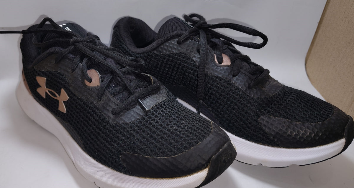 Under Armour Surge 3 Lace-Ups Running Shoes  3024894-002
